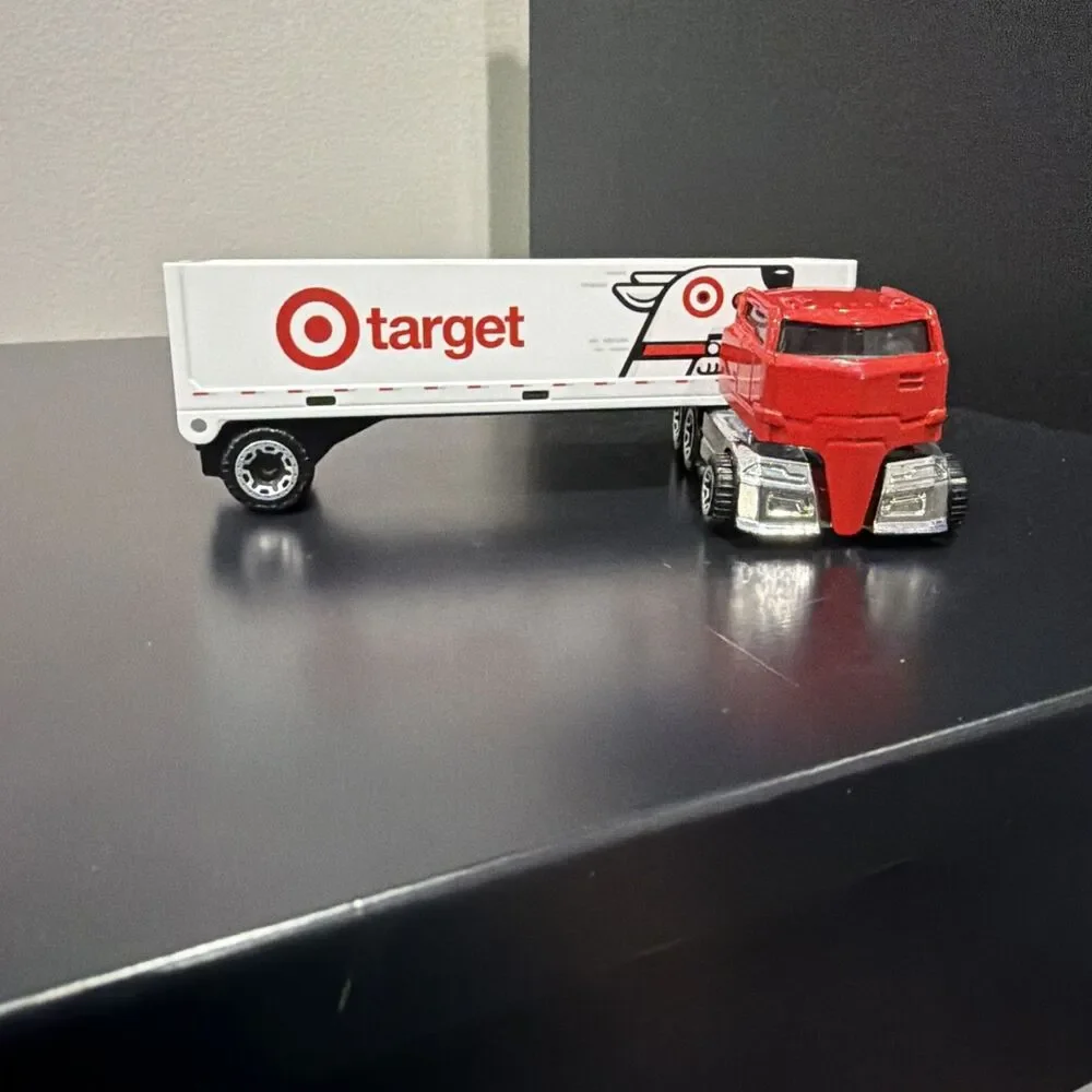 Mattel Hot Wheels 2013 Rig Dog Target Tractor Trailer 18 Wheeler Truck 7